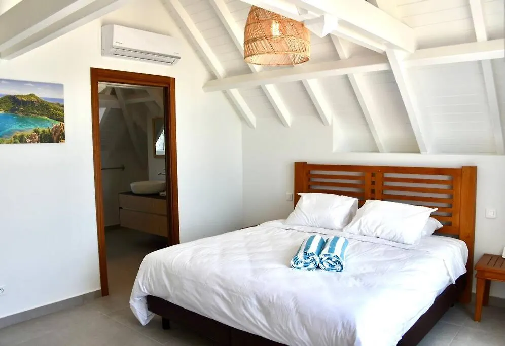 Walee Beach Penthouse By The Sea, 2 Bedrooms, Pool Grand Case