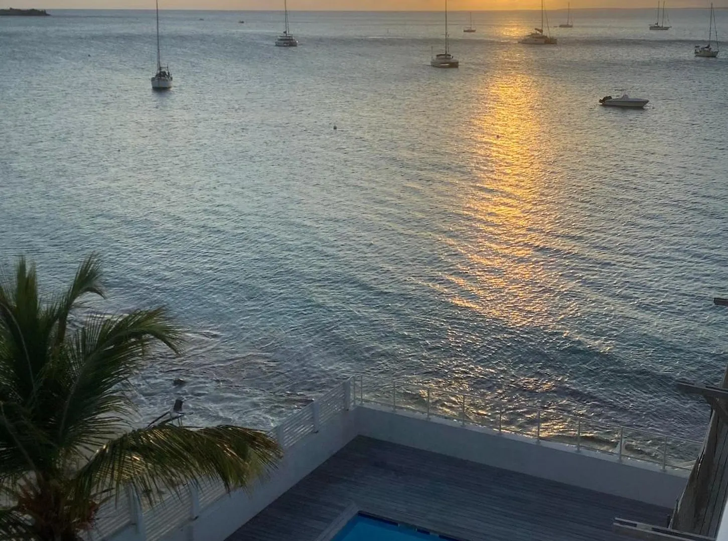 Appartement Walee Beach Penthouse By The Sea, 2 Bedrooms, Pool Grand Case